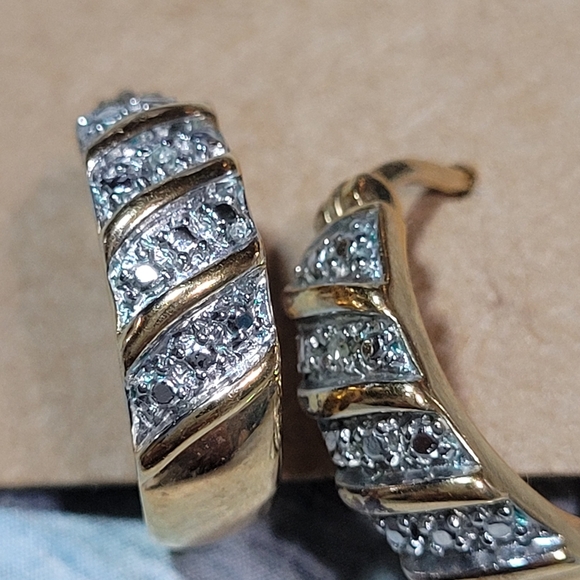 925 Gold Hoop Earrings. - Picture 7 of 8